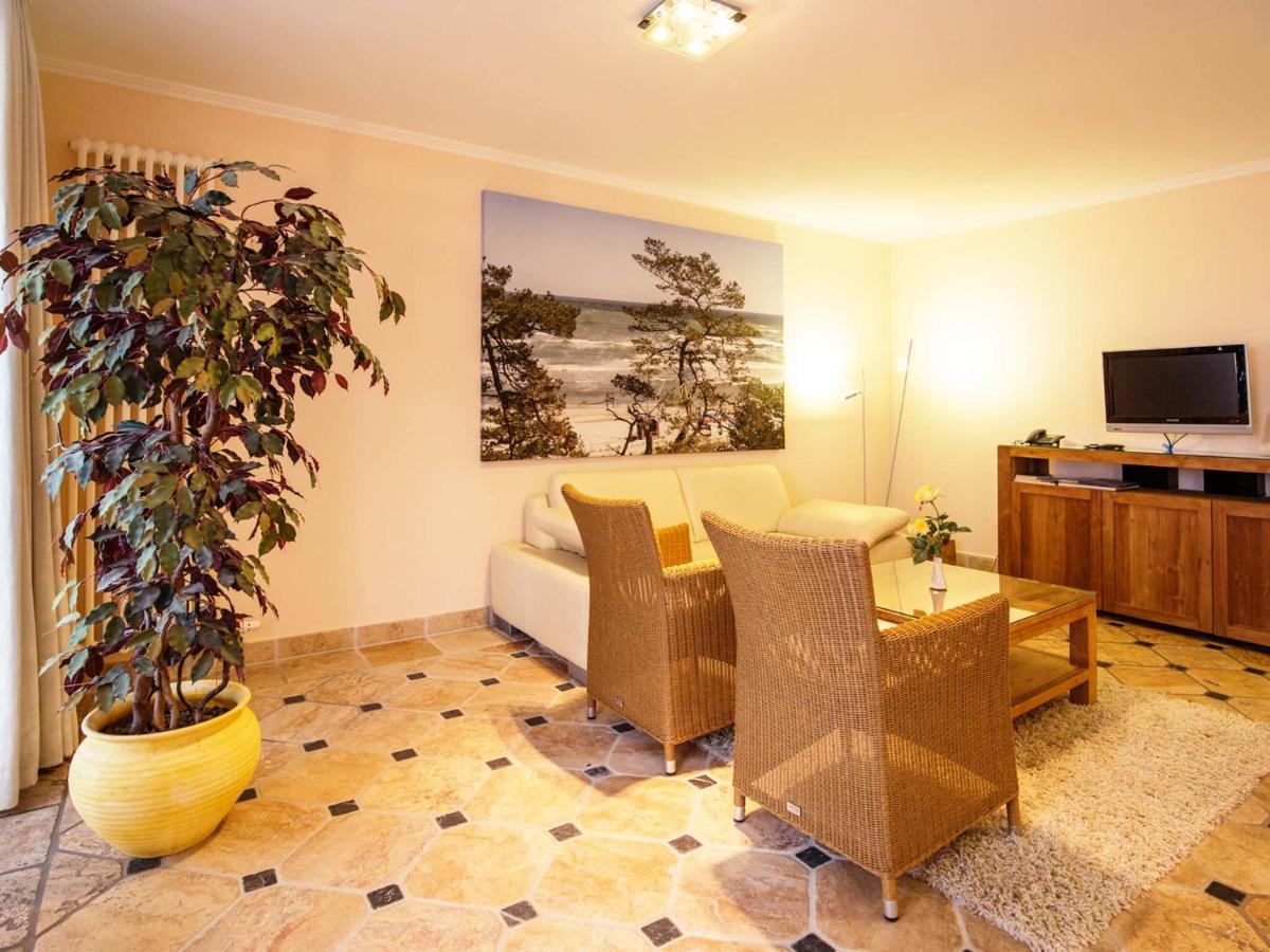 Strandvillen Binz - Ferienwohnung Mit 2 Schlafzimmern Und Balkon Sv-755 Luaran gambar